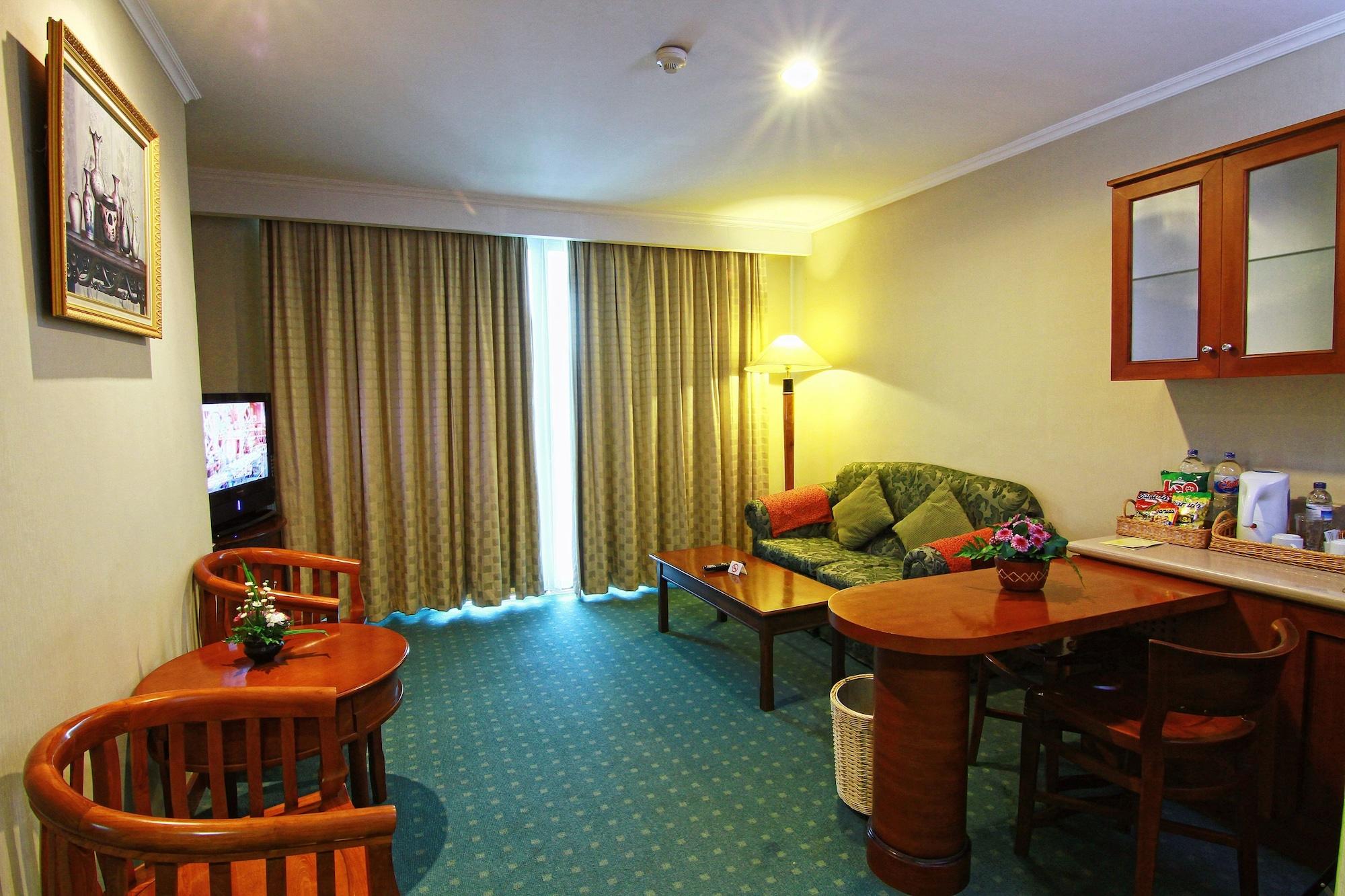 Grand Arkenso Park View Hotel Semarang Exterior photo